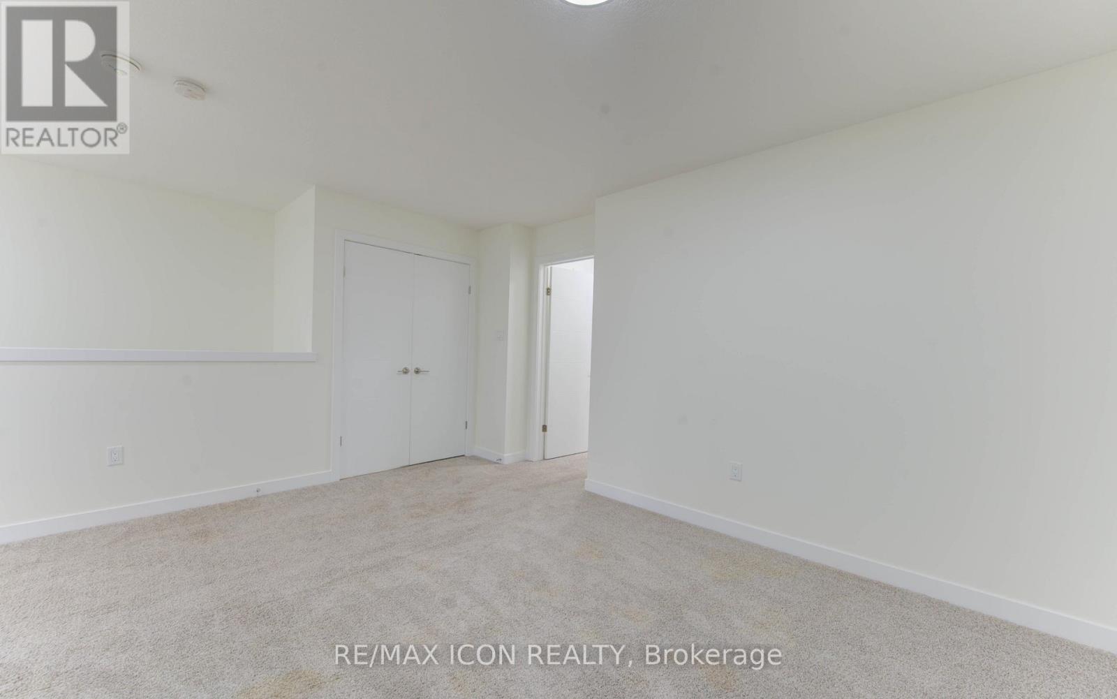 894 Robert Ferrie Drive, Kitchener, Ontario  N2R 0P2 - Photo 26 - X12541932