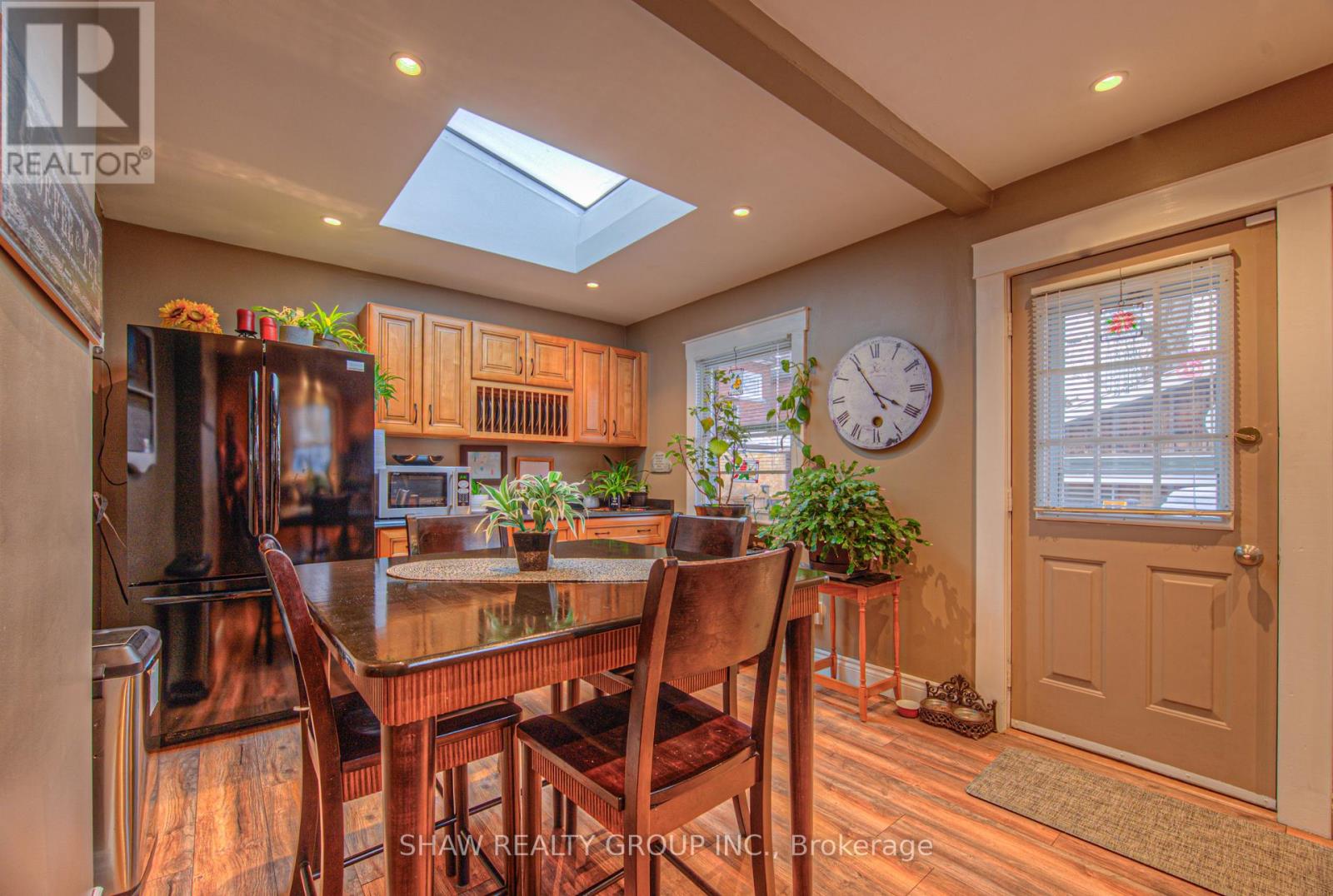 81 Beechwood Avenue, Hamilton, Ontario  L8L 2S7 - Photo 7 - X12541934