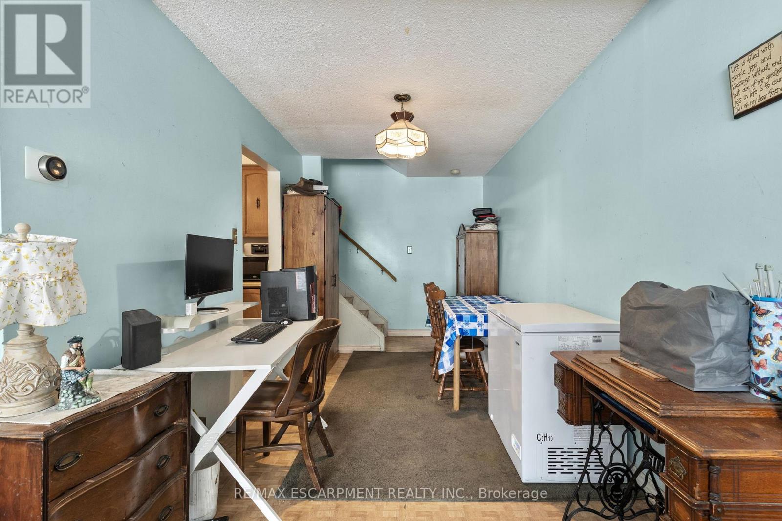 11 Torlake Street, Hamilton, Ontario  L8W 1L4 - Photo 6 - X12541940