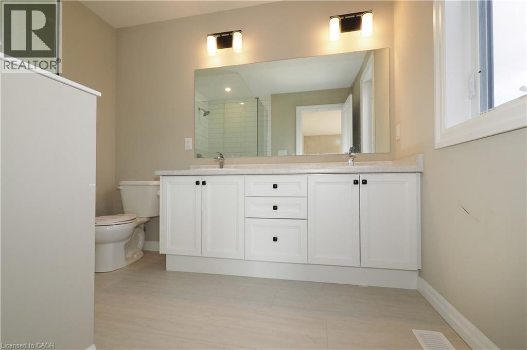 168 Otterbein Road, Kitchener, Ontario  N2B 0A8 - Photo 28 - 40780837