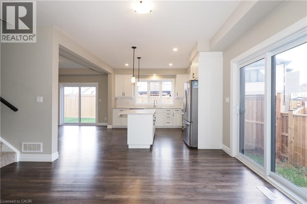 168 Otterbein Road, Kitchener, Ontario  N2B 0A8 - Photo 6 - 40780837