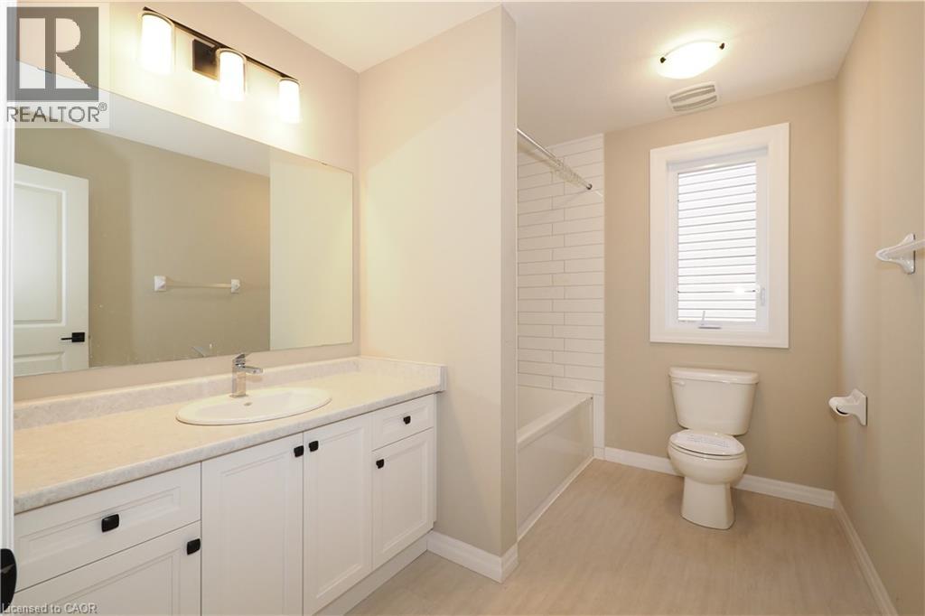 168 Otterbein Road, Kitchener, Ontario  N2B 0A8 - Photo 39 - 40780837