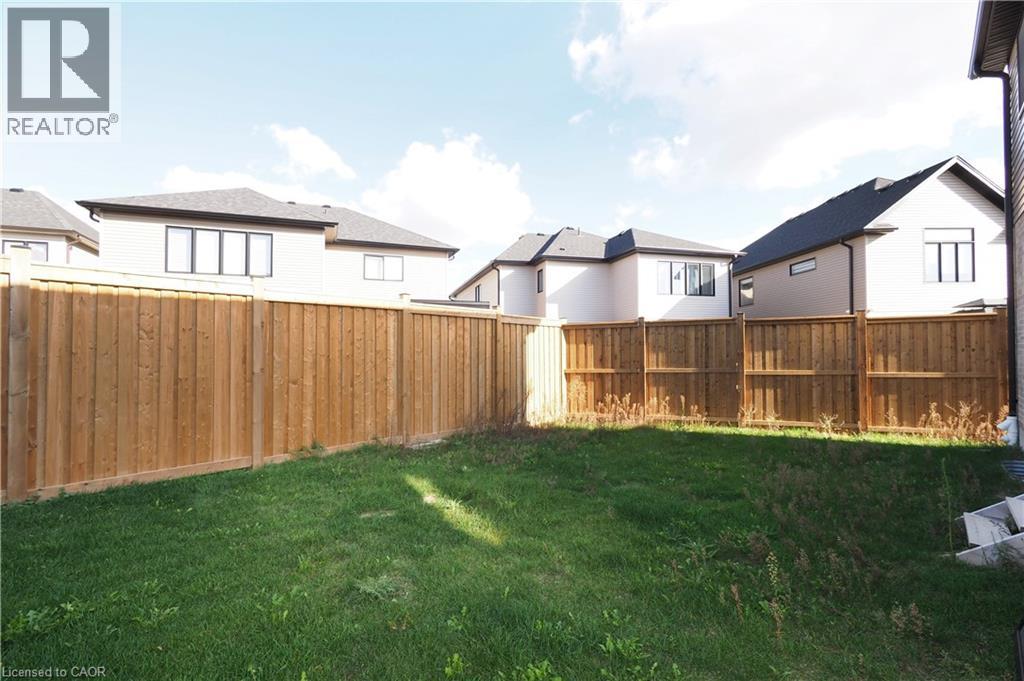 168 Otterbein Road, Kitchener, Ontario  N2B 0A8 - Photo 44 - 40780837