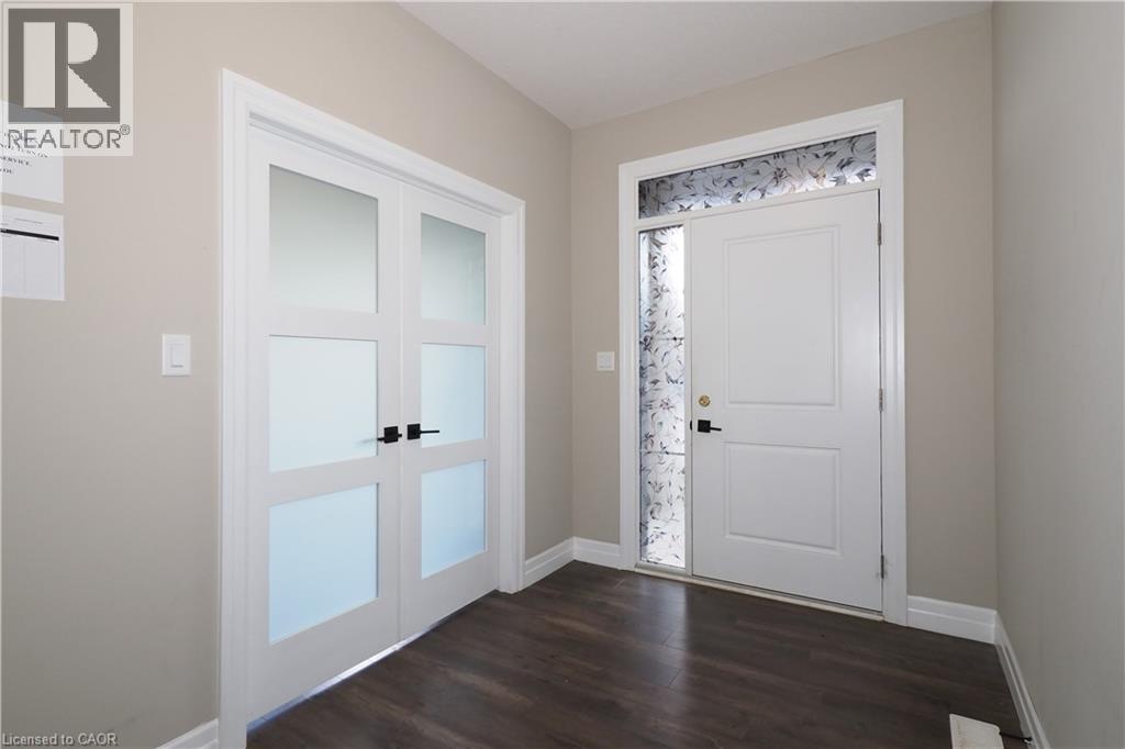 168 Otterbein Road, Kitchener, Ontario  N2B 0A8 - Photo 4 - 40780837