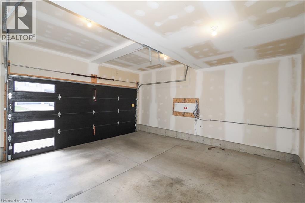 168 Otterbein Road, Kitchener, Ontario  N2B 0A8 - Photo 21 - 40780837