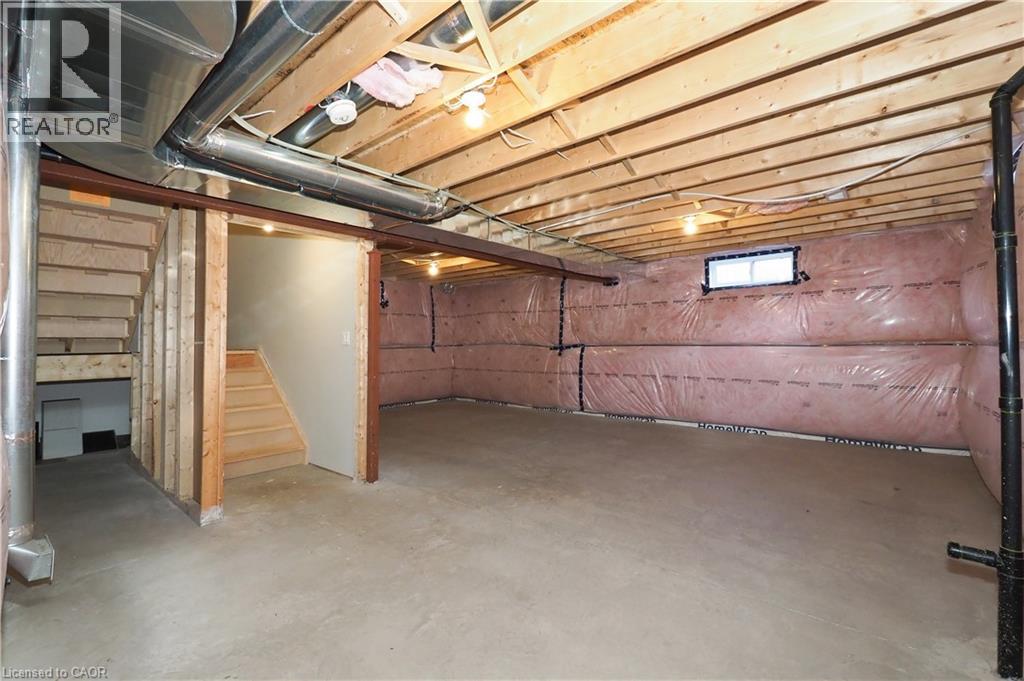 168 Otterbein Road, Kitchener, Ontario  N2B 0A8 - Photo 41 - 40780837