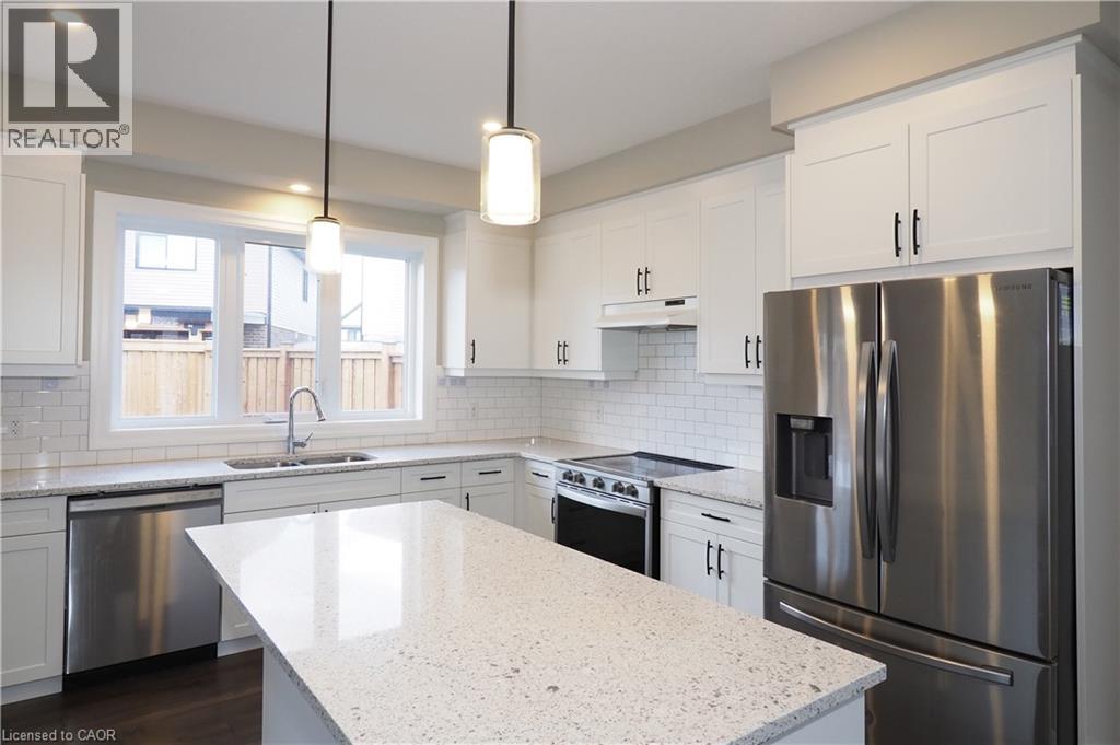 168 Otterbein Road, Kitchener, Ontario  N2B 0A8 - Photo 11 - 40780837