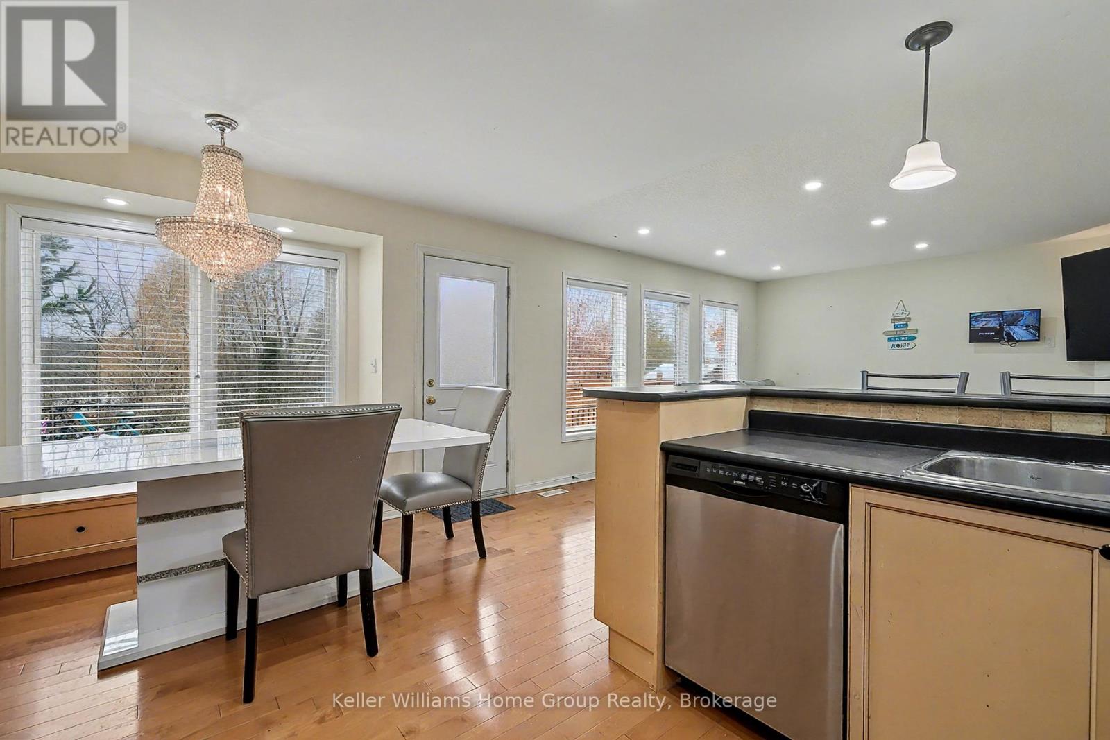 24 Baintree Way, Cambridge, Ontario  N1T 2H3 - Photo 18 - X12542092