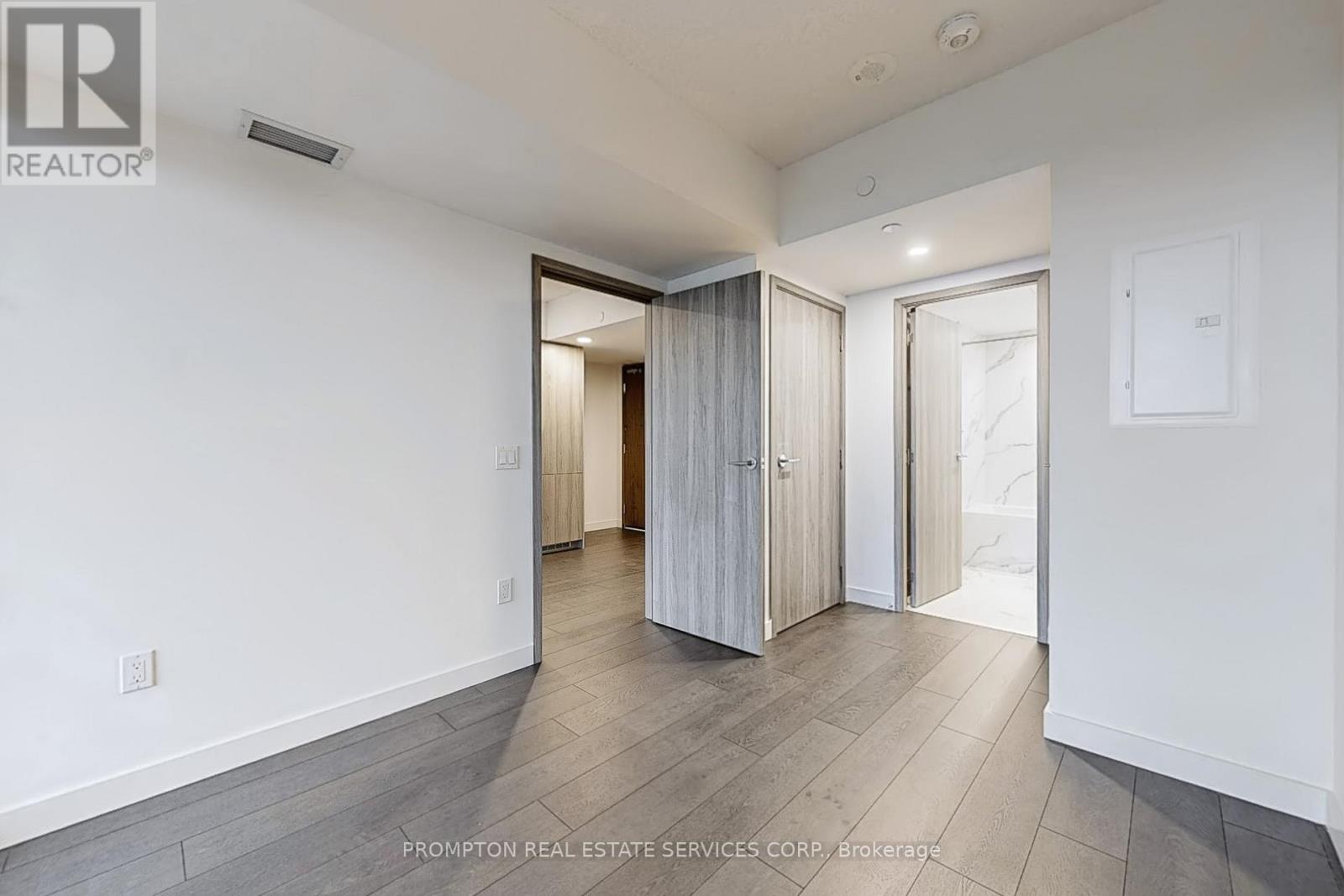 5212 - 3 Cityplace Way, Toronto, Ontario  M5V 0X4 - Photo 15 - C12480316