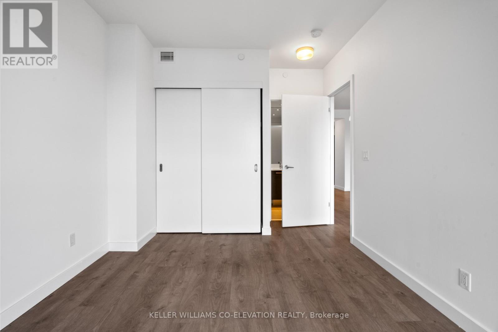 505 - 109 Vaughan Road, Toronto, Ontario  M6C 0B1 - Photo 5 - C12534874