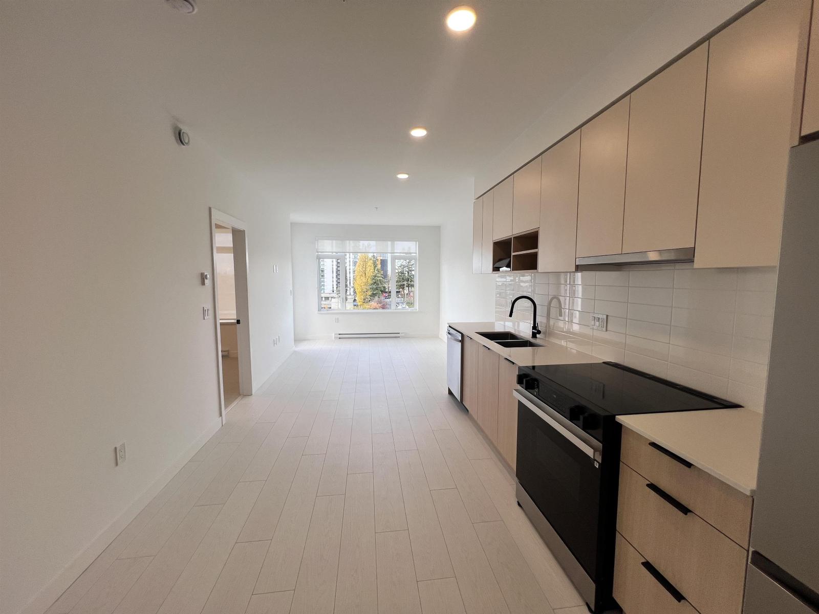 505 10466 138a Street, Surrey, British Columbia  V3T 4L3 - Photo 3 - R3067191