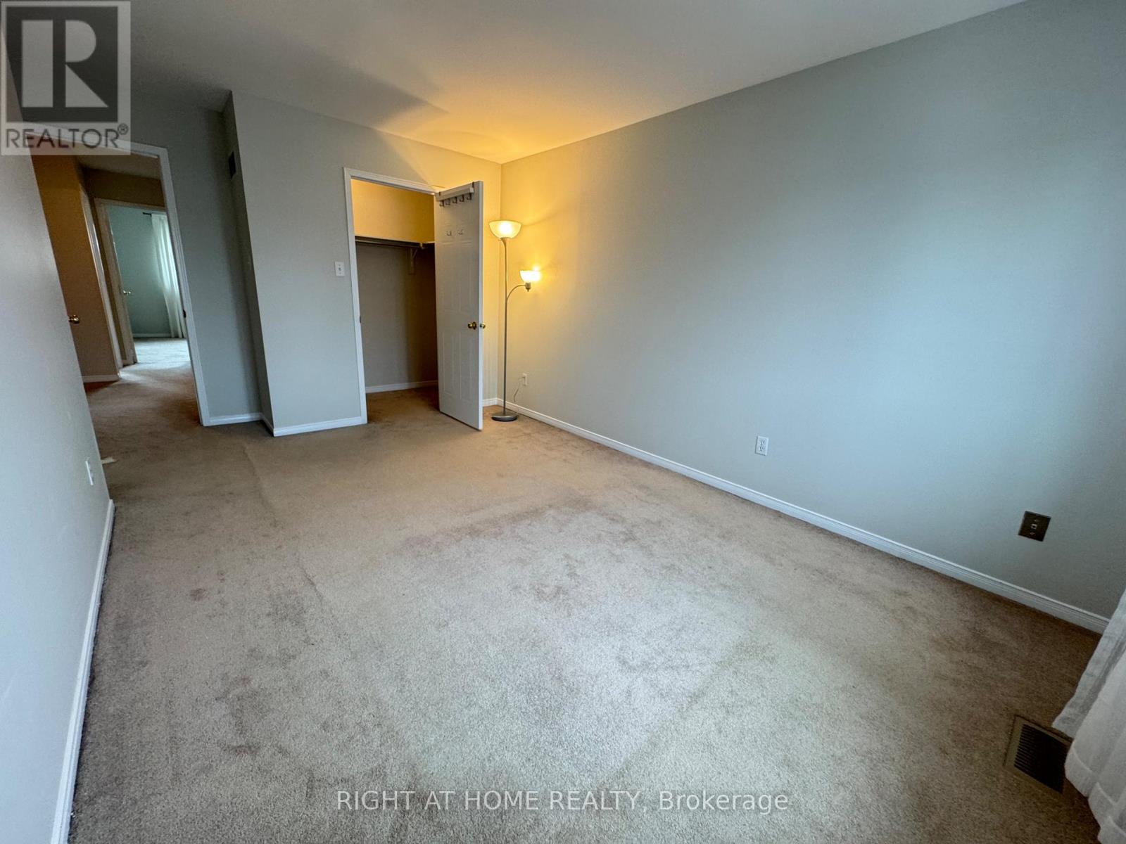 43 A - 5205 Glen Erin Drive, Mississauga, Ontario L5M 5N6 - Photo 13 - W12486723