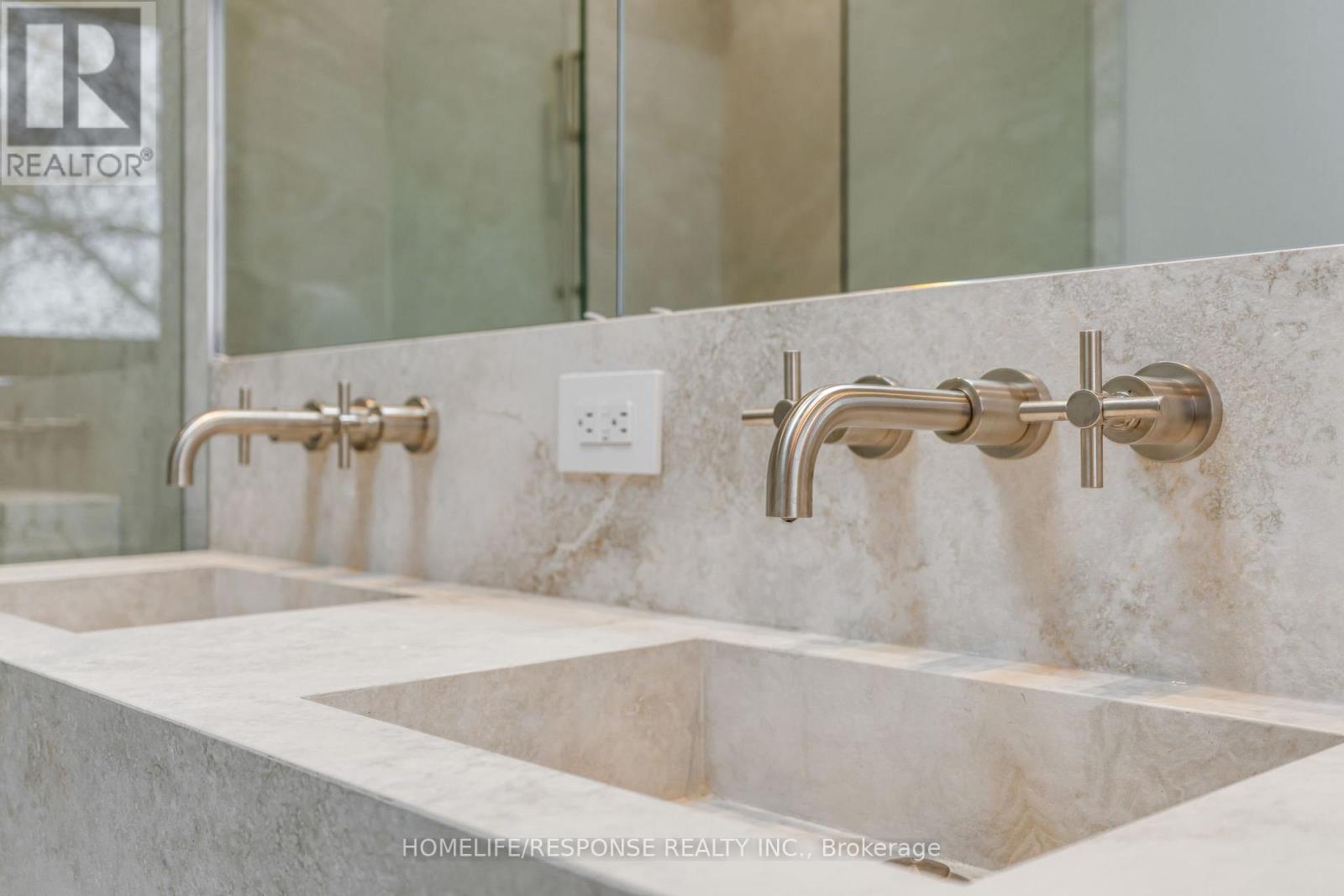 46b Lunness Road, Toronto, Ontario  M8W 4M4 - Photo 11 - W12481379