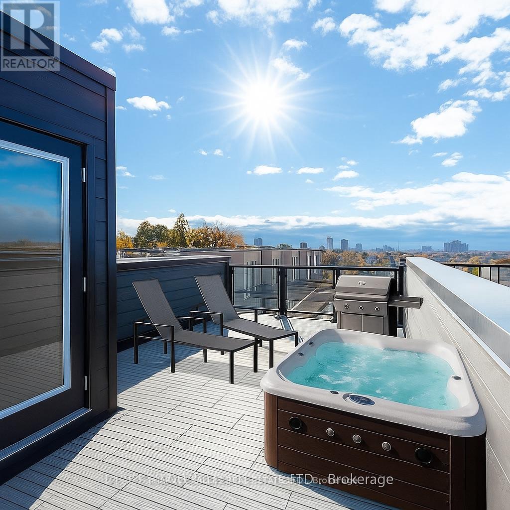 23 Innes Avenue, Toronto, Ontario  M6E 0B2 - Photo 2 - W12536802