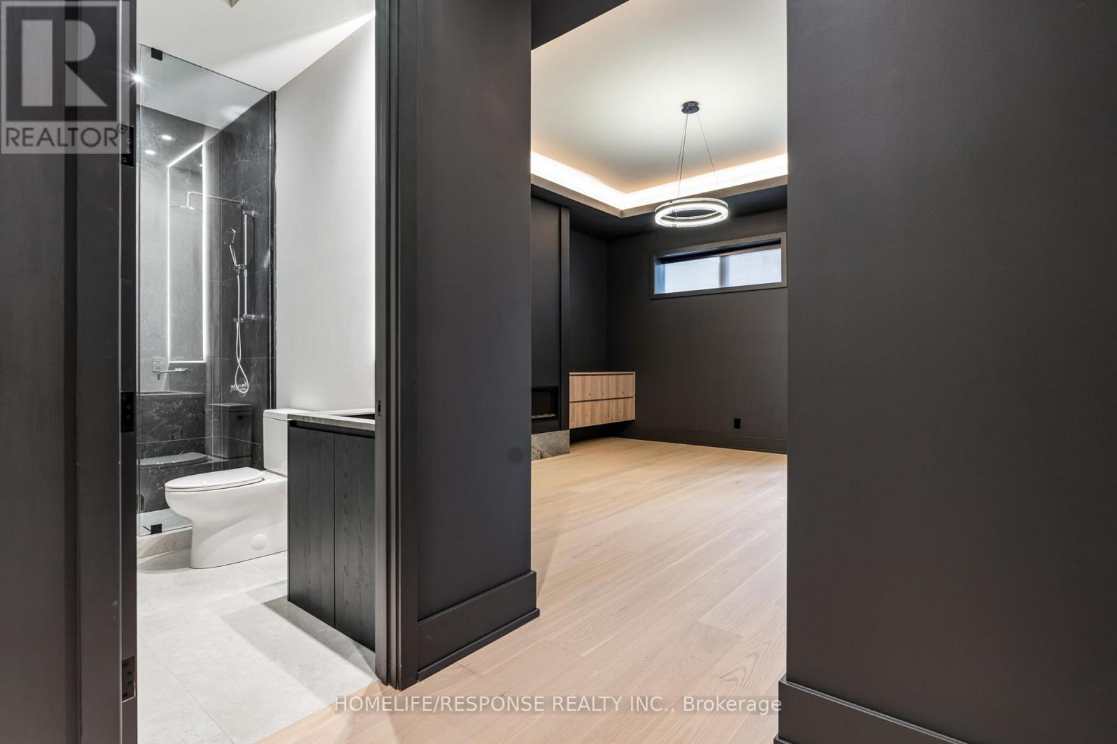 46b Lunness Road, Toronto, Ontario  M8W 4M4 - Photo 14 - W12481379