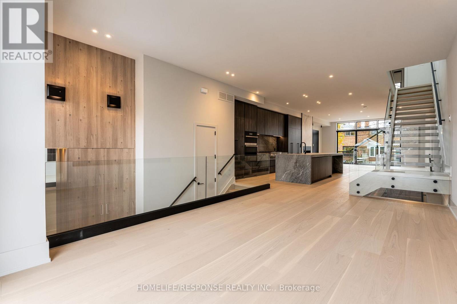 46b Lunness Road, Toronto, Ontario  M8W 4M4 - Photo 2 - W12481379