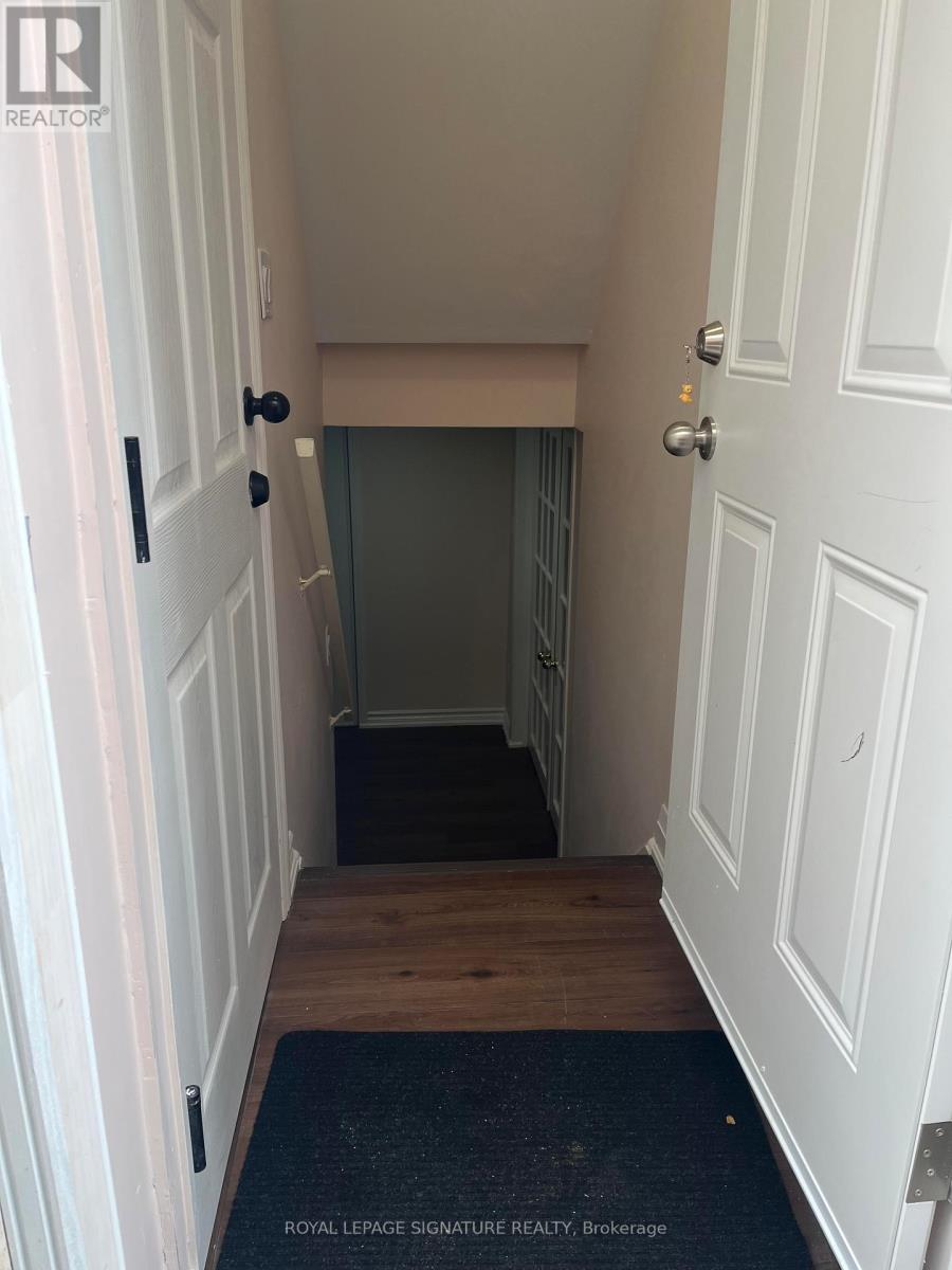 Bsmt - 2304 Bankside Drive, Mississauga, Ontario  L5M 6E1 - Photo 5 - W12540398