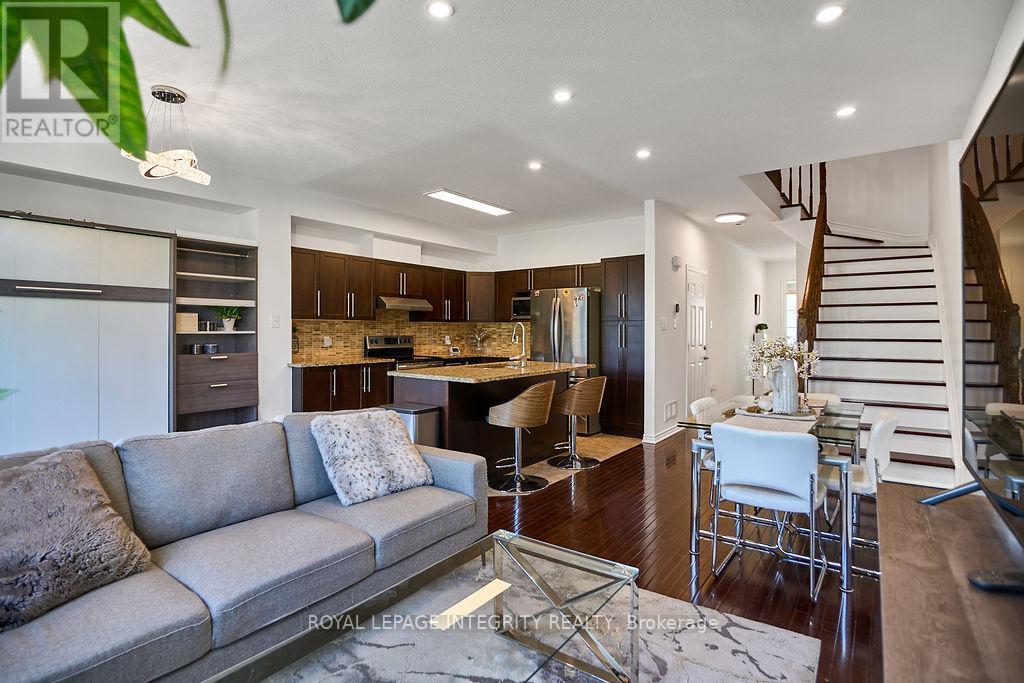 114 Battersea Crescent, Ottawa, Ontario  K2T 0C6 - Photo 17 - X12425354