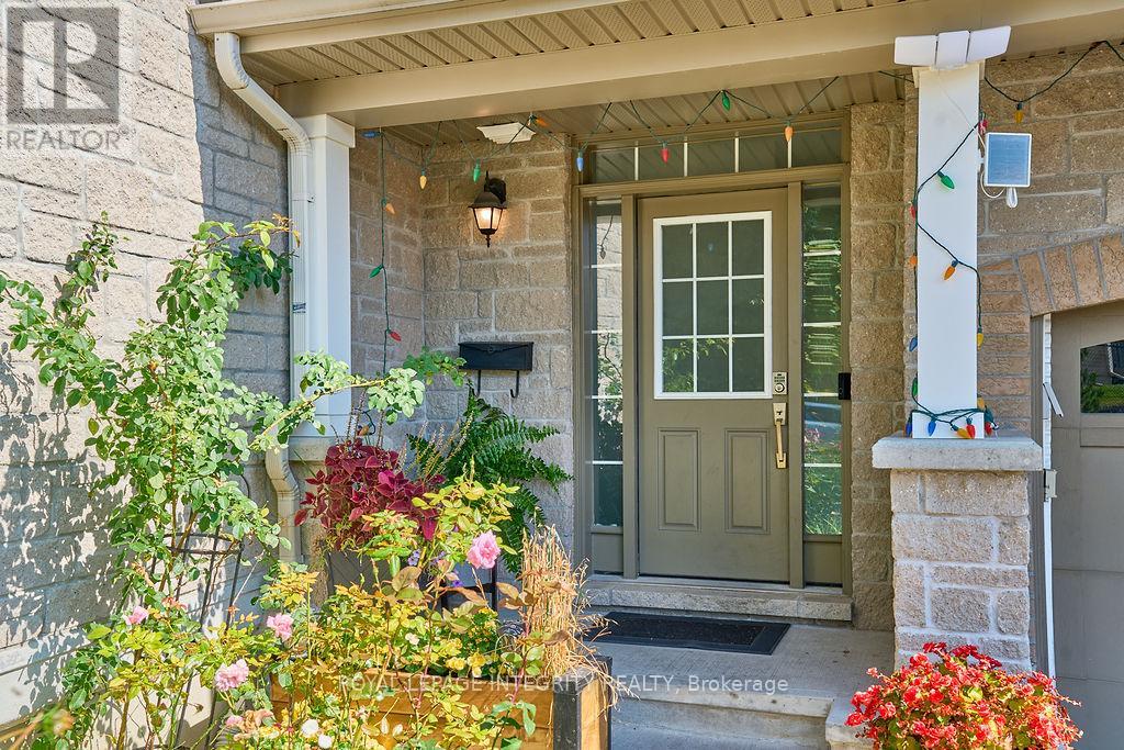 114 Battersea Crescent, Ottawa, Ontario  K2T 0C6 - Photo 4 - X12425354