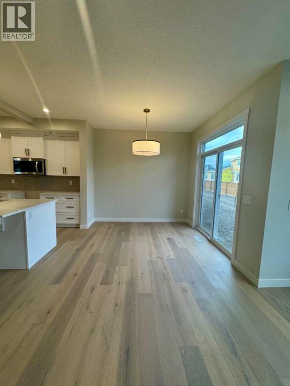 257 Waterford Way, Chestermere, Alberta  T1X 2Z9 - Photo 4 - A2208241