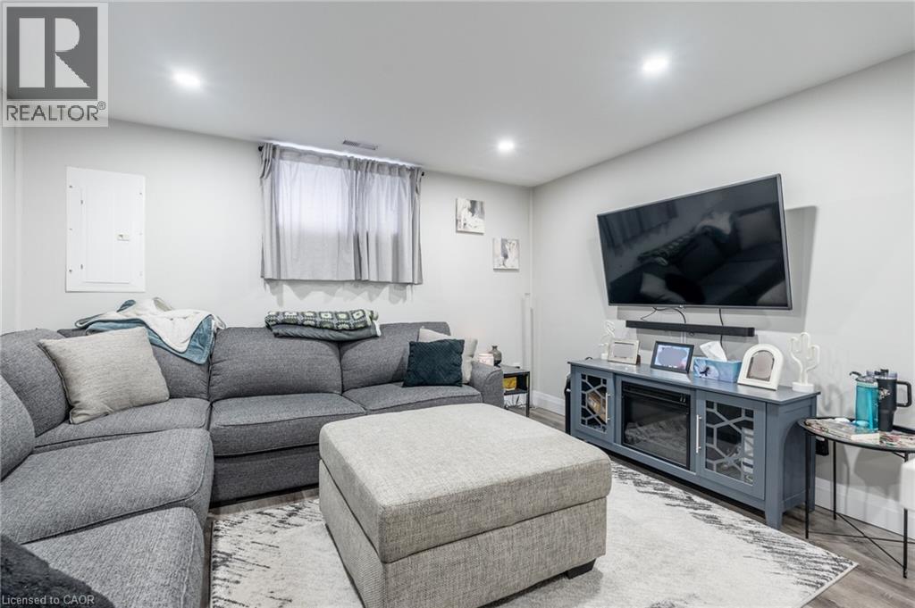 242 West 17th Street Unit# Lower, Hamilton, Ontario L9C 4G2 - Photo 6 - 40780870