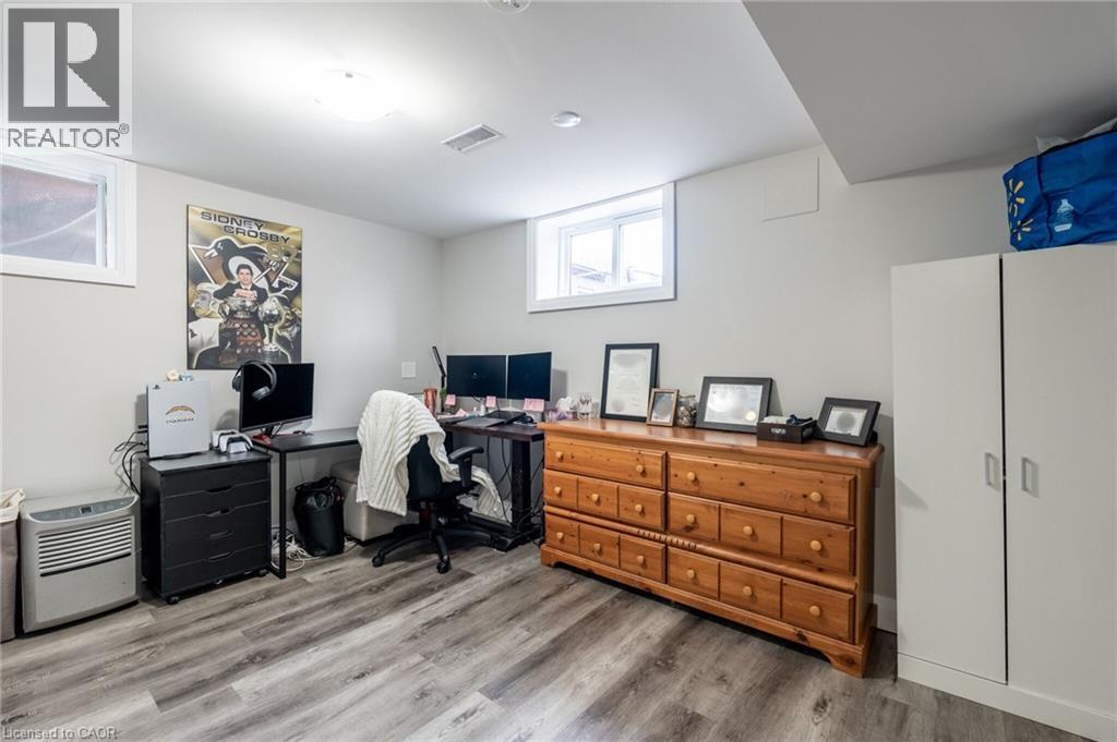 242 West 17th Street Unit# Lower, Hamilton, Ontario L9C 4G2 - Photo 12 - 40780870