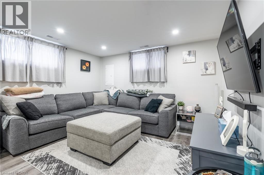 242 West 17th Street Unit# Lower, Hamilton, Ontario L9C 4G2 - Photo 7 - 40780870