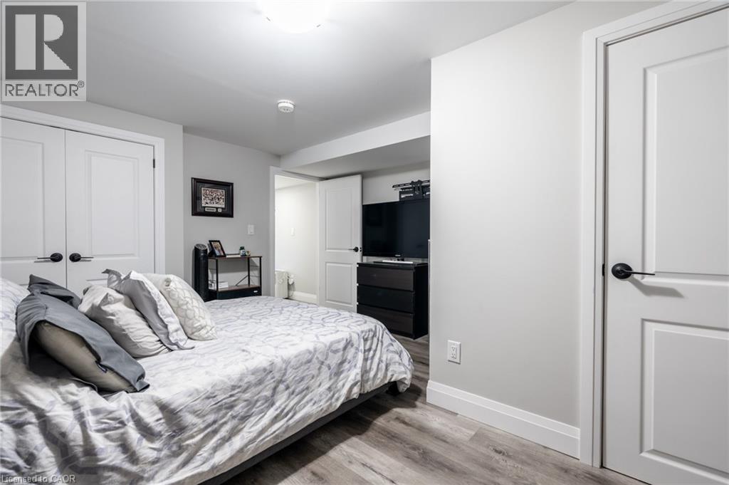 242 West 17th Street Unit# Lower, Hamilton, Ontario L9C 4G2 - Photo 11 - 40780870