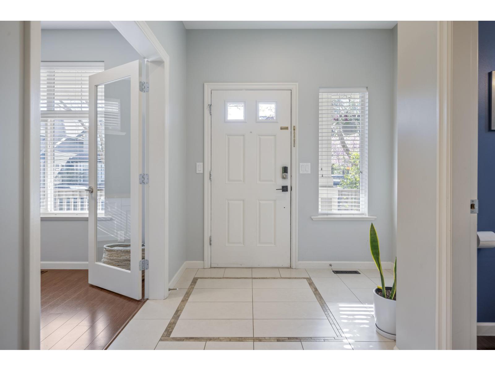 6867 208a Street, Langley, British Columbia  V2Y 0G2 - Photo 5 - R3061516