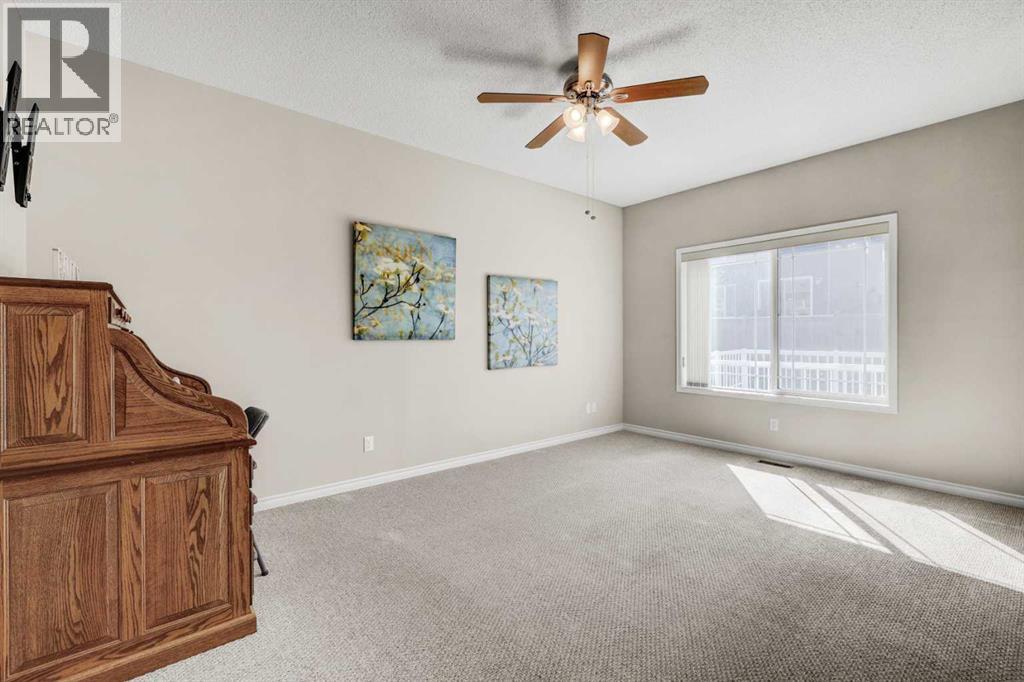 1402 Ravenscroft Avenue Se, Airdrie, Alberta  T4A 0L9 - Photo 13 - A2253501