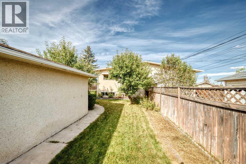 42 Pennsburg Way Se, Calgary, Alberta  T2A 2J5 - Photo 31 - A2259702