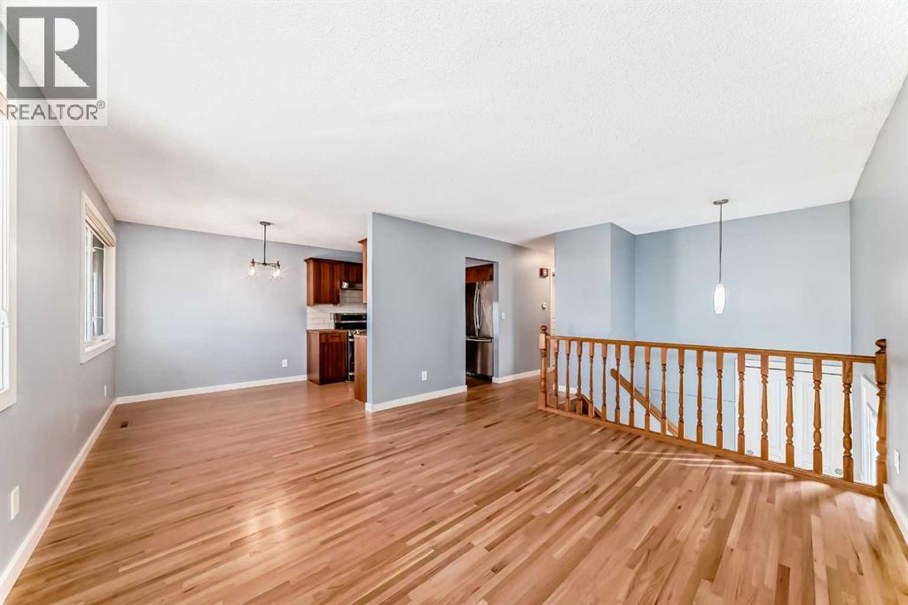 42 Pennsburg Way Se, Calgary, Alberta  T2A 2J5 - Photo 11 - A2259702