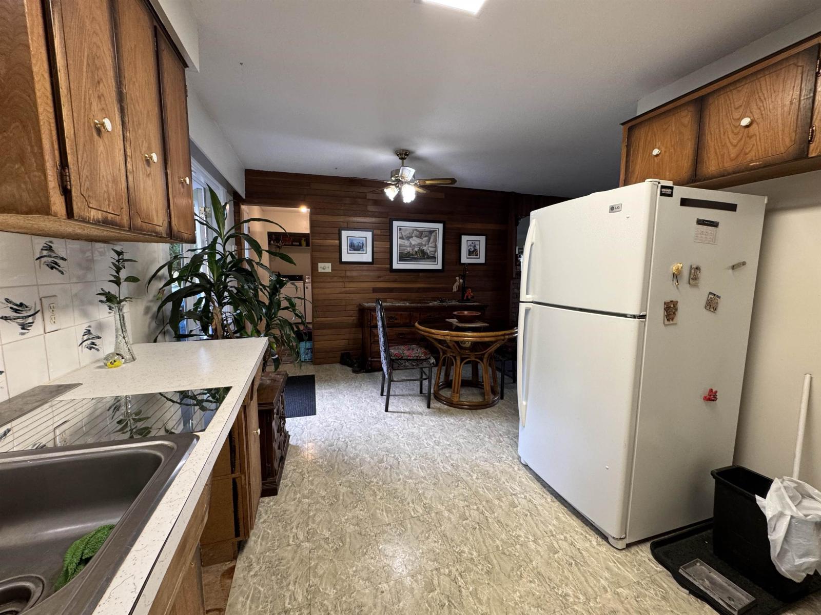 26978 28b Avenue, Langley, British Columbia  V4W 3A5 - Photo 14 - R3066542