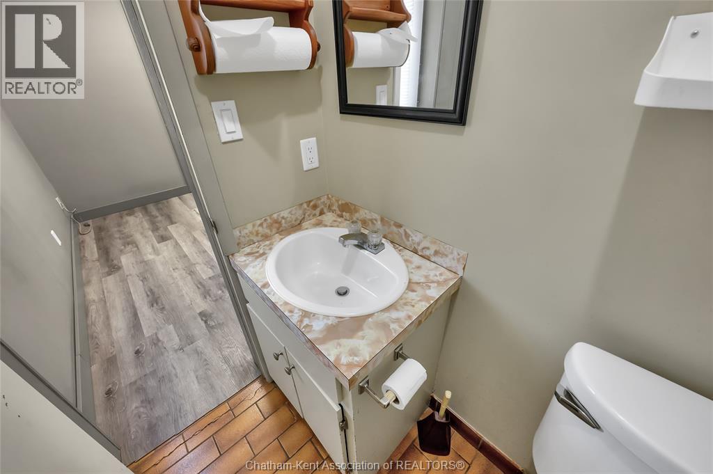 21 Arnold Street Unit# 2, Wallaceburg, Ontario N8A 3P3 - Photo 13 - 25028735