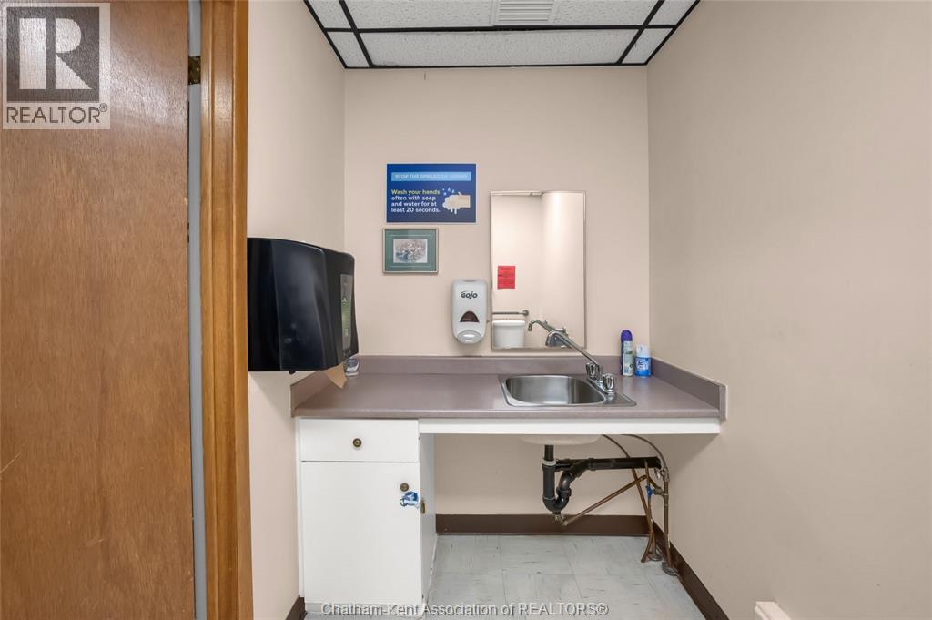 21 Arnold Street Unit# 2, Wallaceburg, Ontario N8A 3P3 - Photo 25 - 25028735