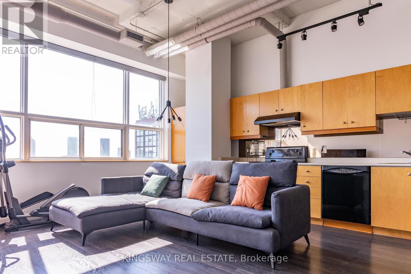 Lph17 - 700 King Street W, Toronto, Ontario  M5V 2Y6 - Photo 5 - C12542022