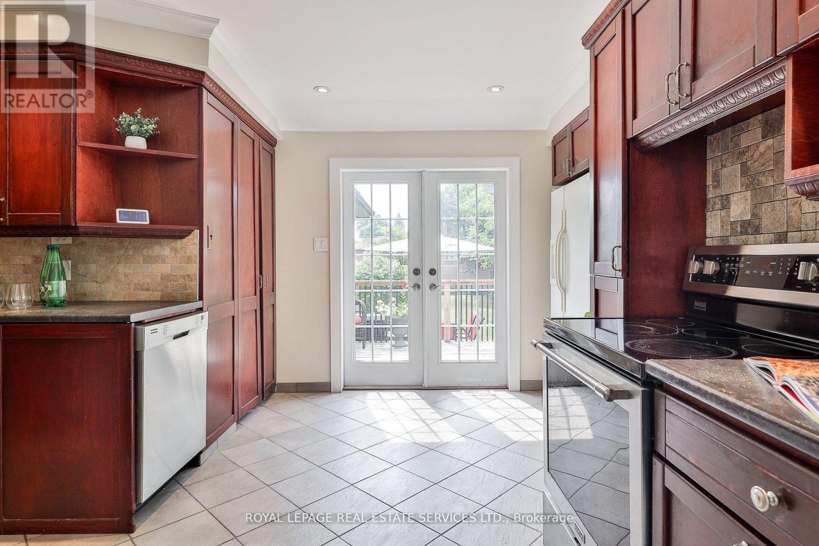 45 Doonaree Drive, Toronto, Ontario  M3A 1M5 - Photo 11 - C12542080