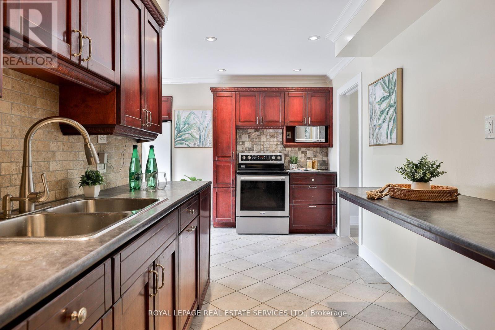 45 Doonaree Drive, Toronto, Ontario  M3A 1M5 - Photo 13 - C12542080