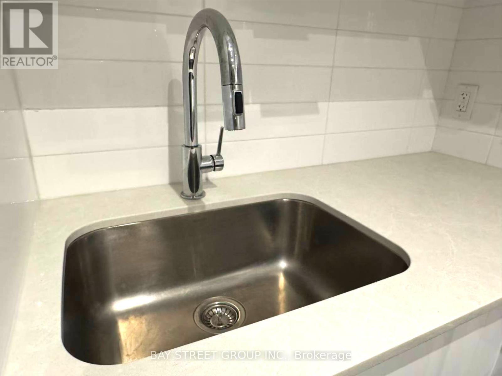 904 - 18 Maitland Terrace, Toronto, Ontario  M4Y 0H2 - Photo 15 - C12542100