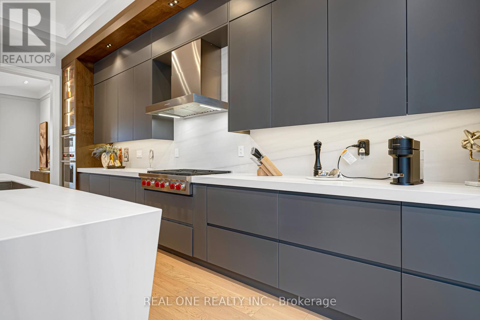 18 Aneta Circle, Toronto, Ontario  M2M 3J2 - Photo 14 - C12542128