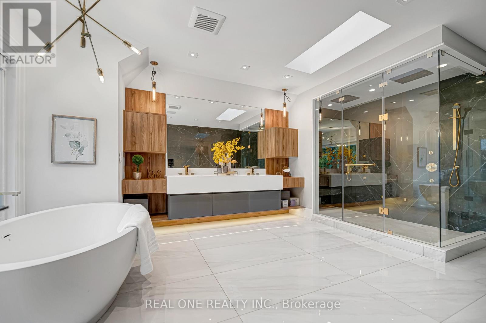 18 Aneta Circle, Toronto, Ontario  M2M 3J2 - Photo 21 - C12542128