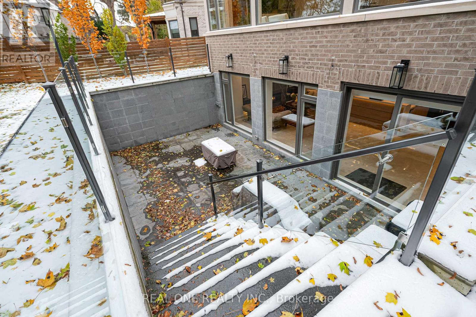 18 Aneta Circle, Toronto, Ontario  M2M 3J2 - Photo 38 - C12542128