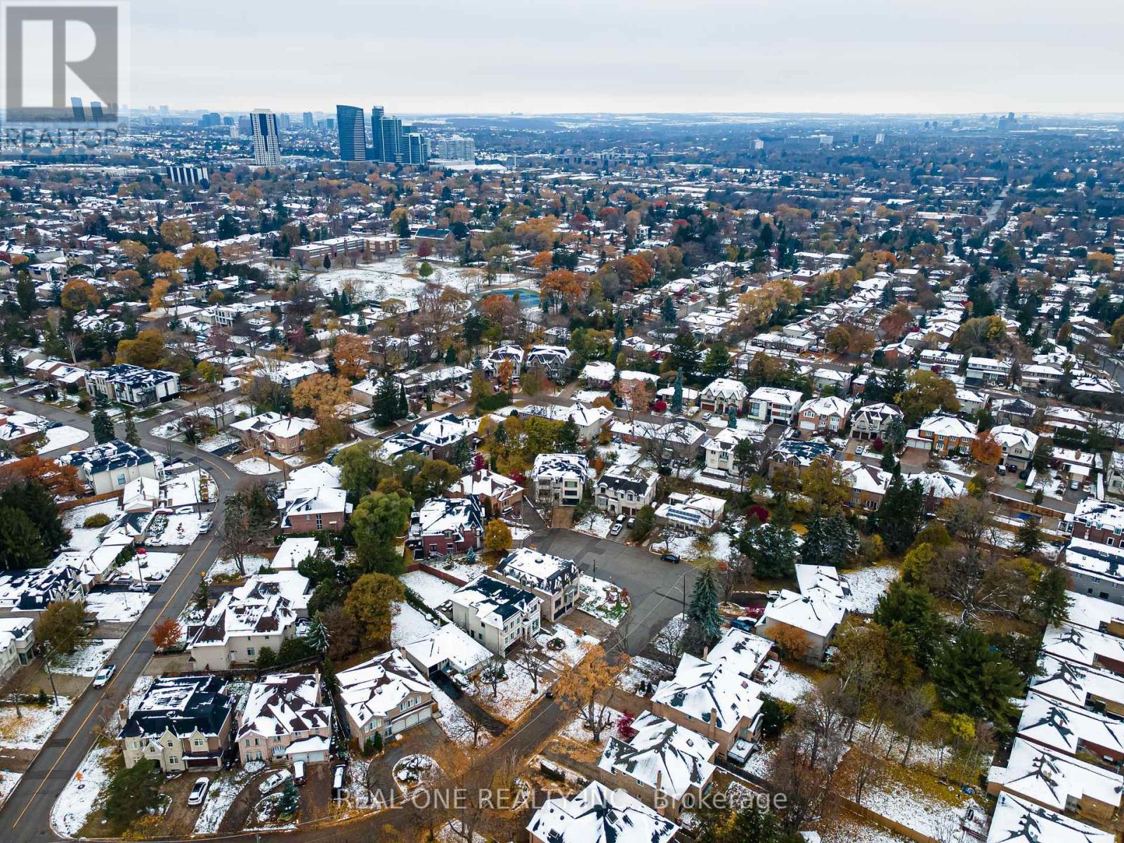18 Aneta Circle, Toronto, Ontario  M2M 3J2 - Photo 47 - C12542128