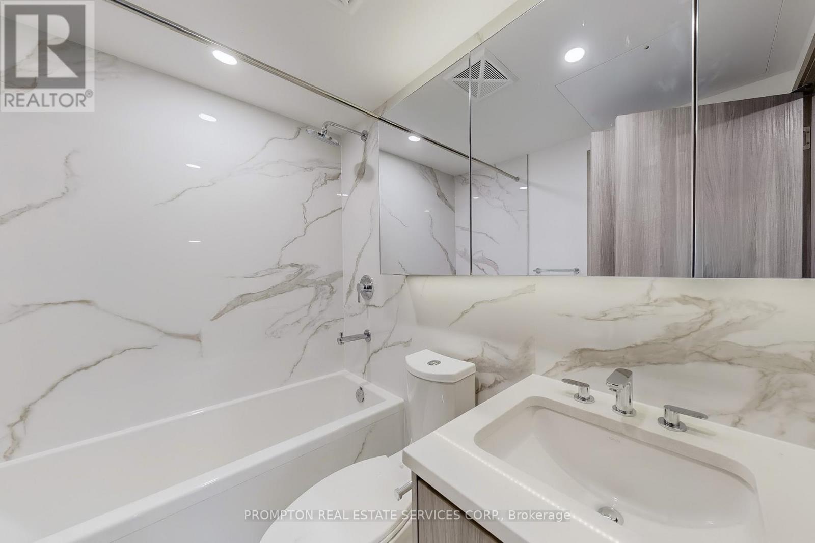 5212 - 3 Cityplace Way, Toronto, Ontario  M5V 0X4 - Photo 17 - C12480316