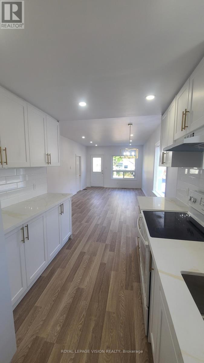 157 College Avenue, Oshawa, Ontario  L1J 1R3 - Photo 14 - E12541966