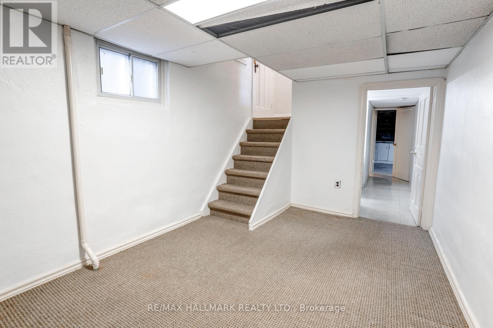 10 Coxwell Boulevard, Toronto, Ontario  M4C 3G7 - Photo 26 - E12542124