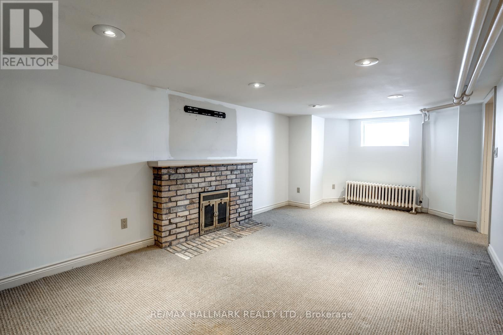 10 Coxwell Boulevard, Toronto, Ontario  M4C 3G7 - Photo 29 - E12542124