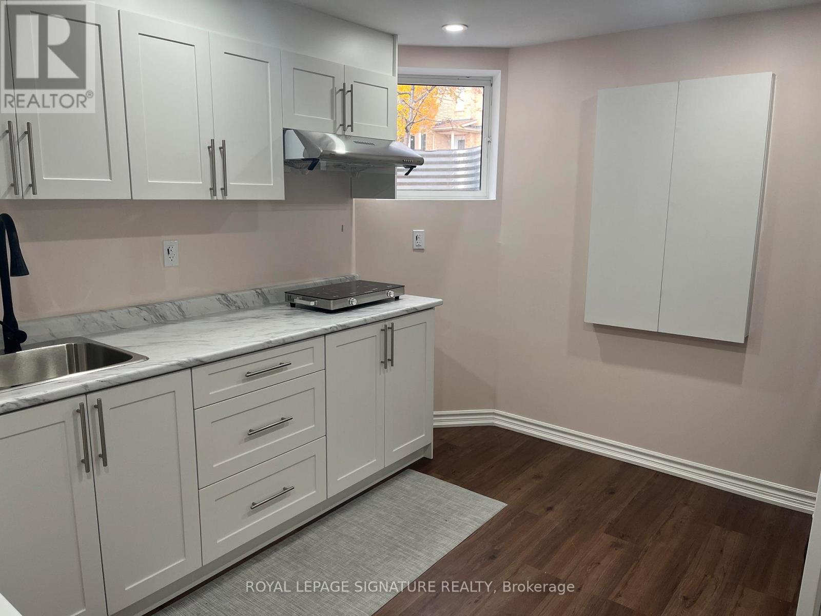 Bsmt - 2304 Bankside Drive, Mississauga, Ontario  L5M 6E1 - Photo 13 - W12540398