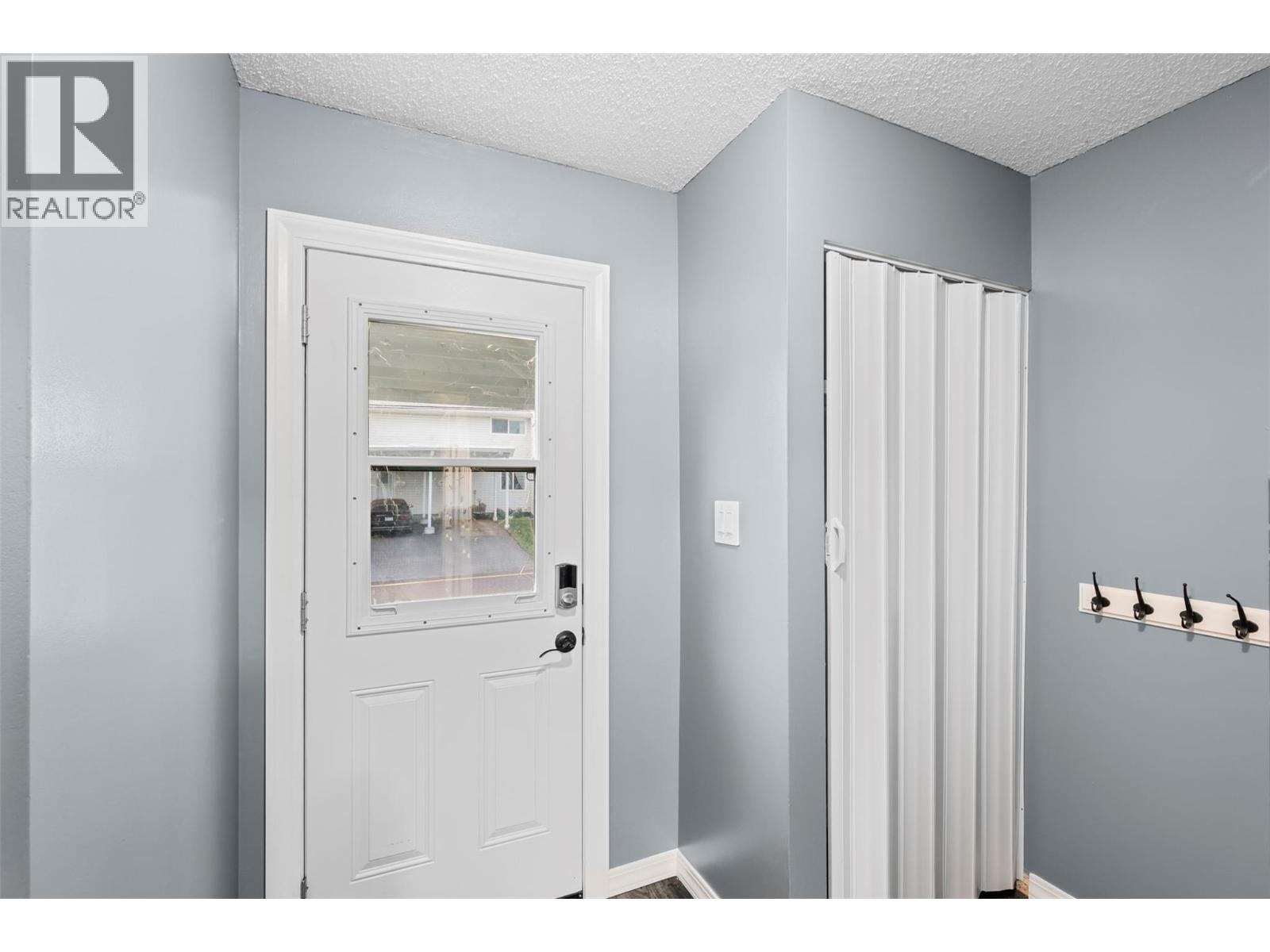 2564 Sandpiper Drive Unit# 25, Kamloops, British Columbia  V2B 6X1 - Photo 5 - 10369165