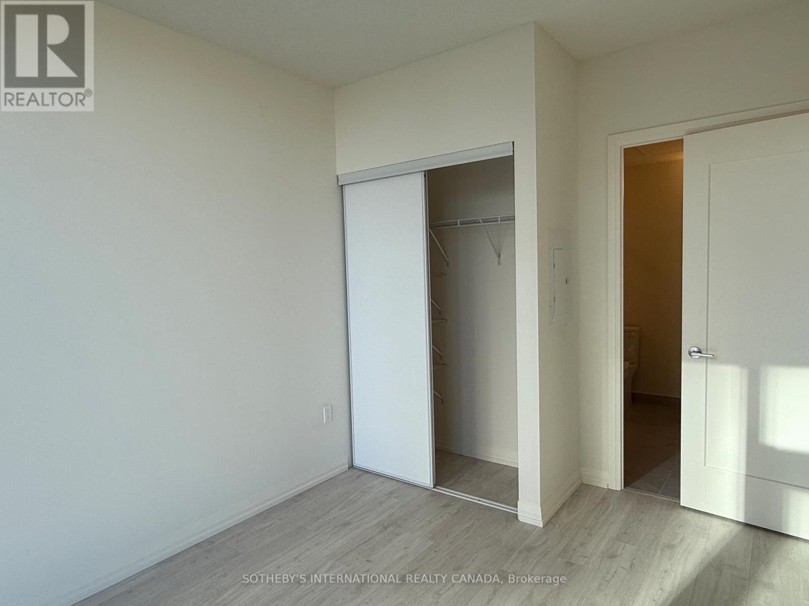 617 - 27 Korda Gate, Vaughan, Ontario  L4K 2M9 - Photo 10 - N12541954